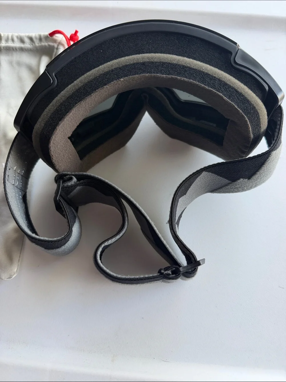 Gray VR Headset with Black Visor - Unbranded